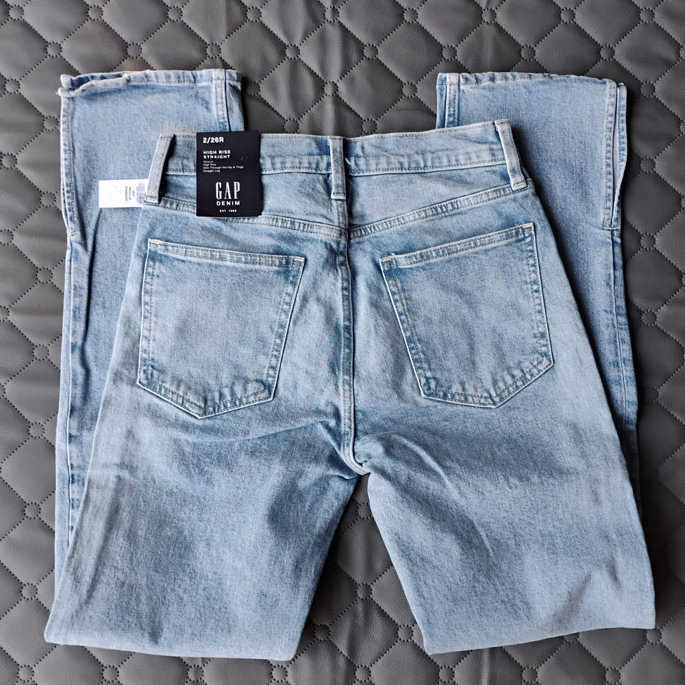 WOMEN'S GAP JEANS 2/26R NEW W TAGS HIGH-RISE STRAIGHT LEG LIGHT WASH STRETCH